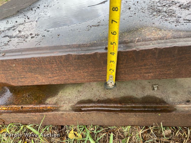 image for item JE9401 Trench box