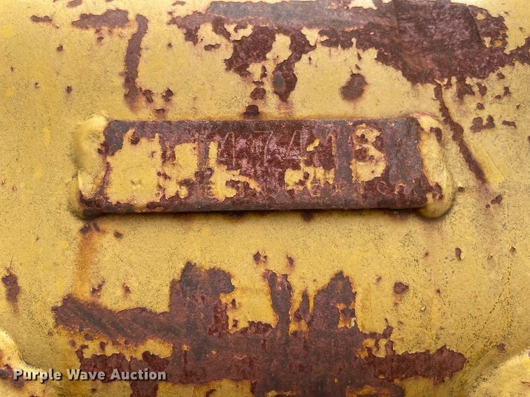 image for item JE9403 (5) backhoe buckets