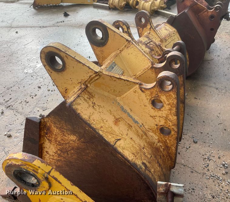 image for item JE9403 (5) backhoe buckets