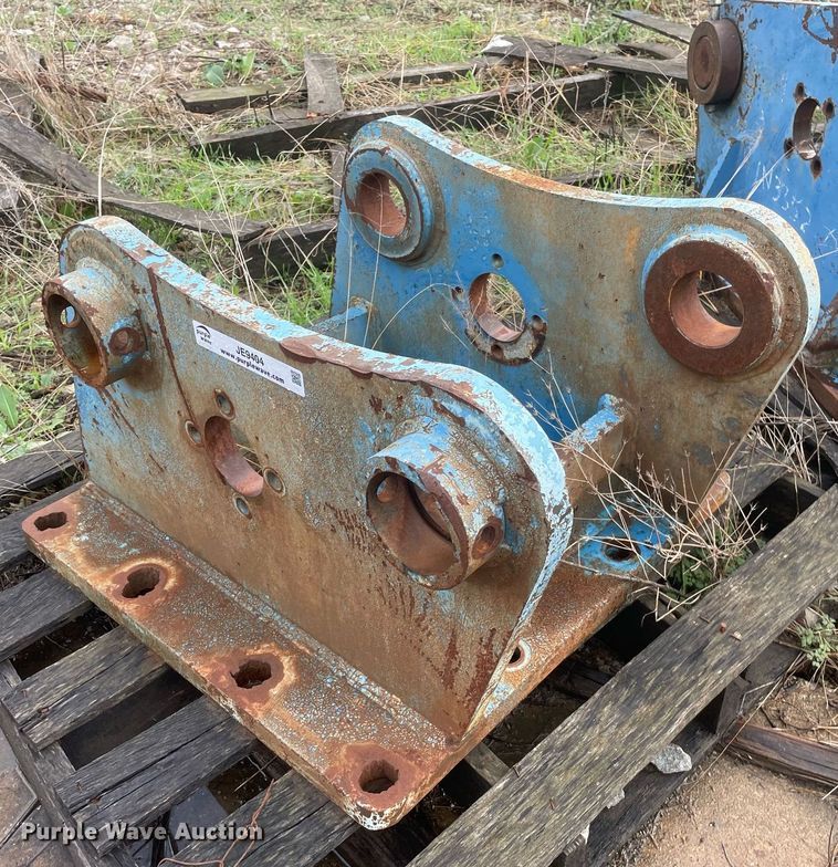 image for item JE9404 (2) excavator plates