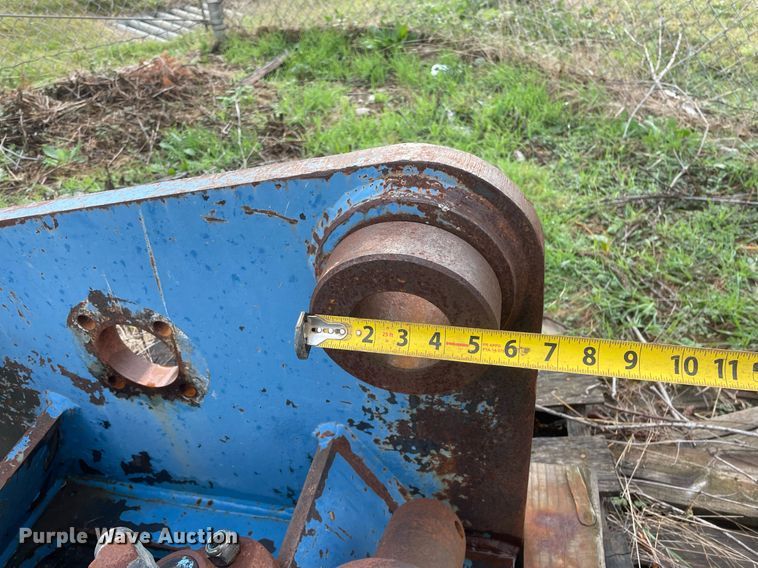 image for item JE9404 (2) excavator plates