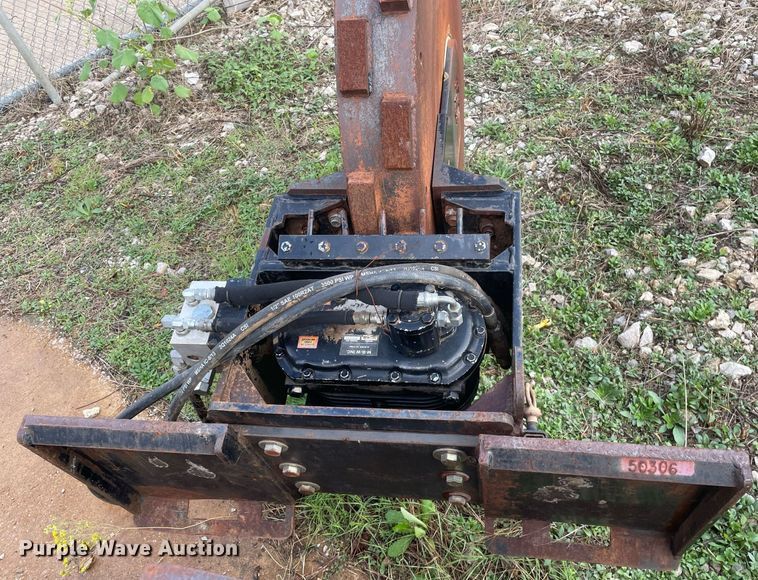 image for item JE9408 MBW P48  skid steer trench compactor