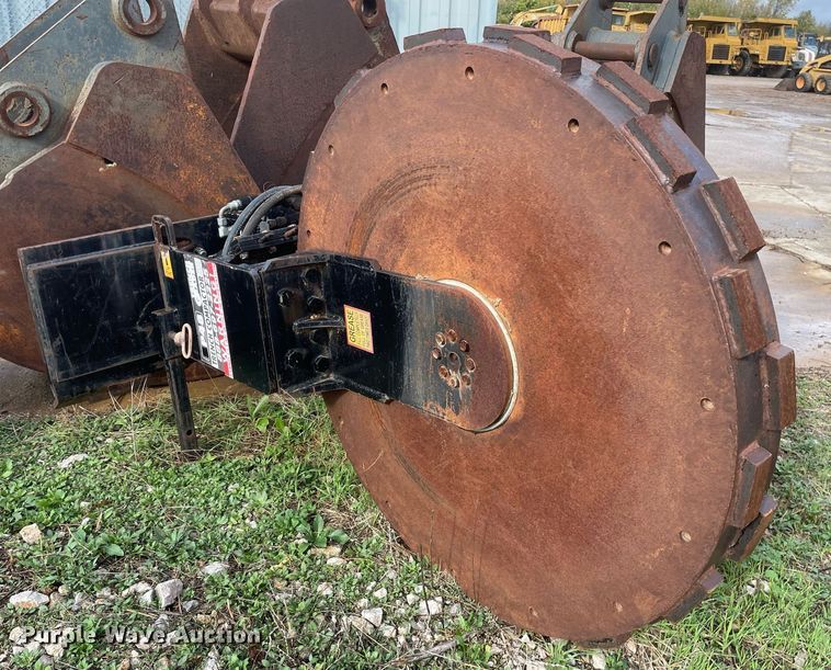 image for item JE9408 MBW P48  skid steer trench compactor