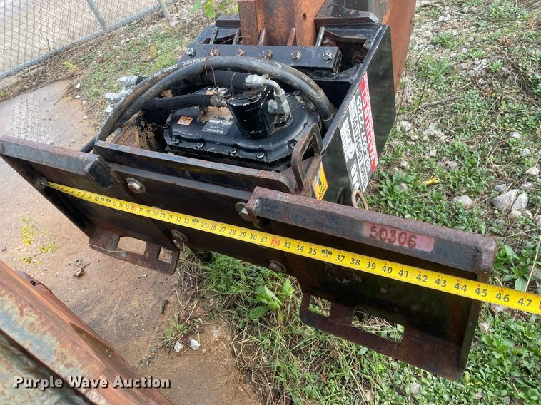 image for item JE9408 MBW P48  skid steer trench compactor