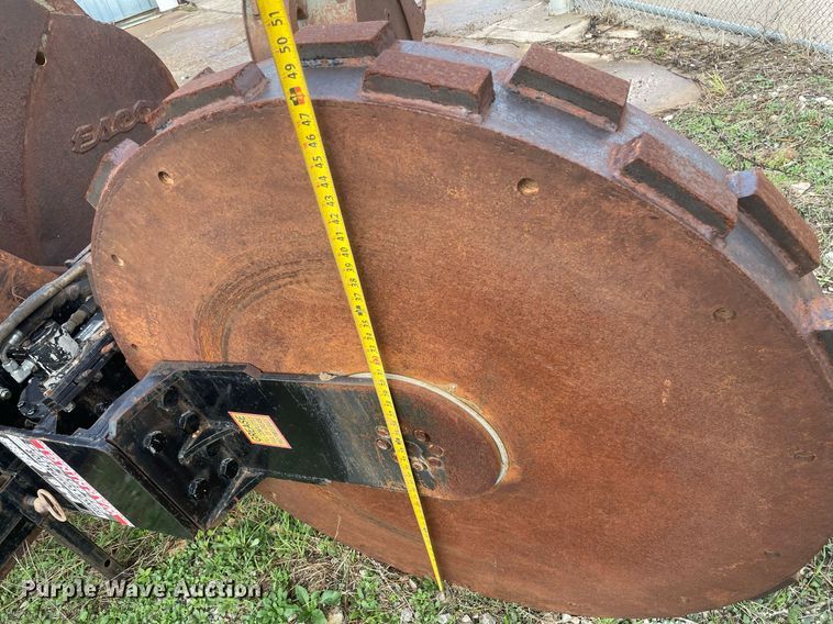 image for item JE9408 MBW P48  skid steer trench compactor