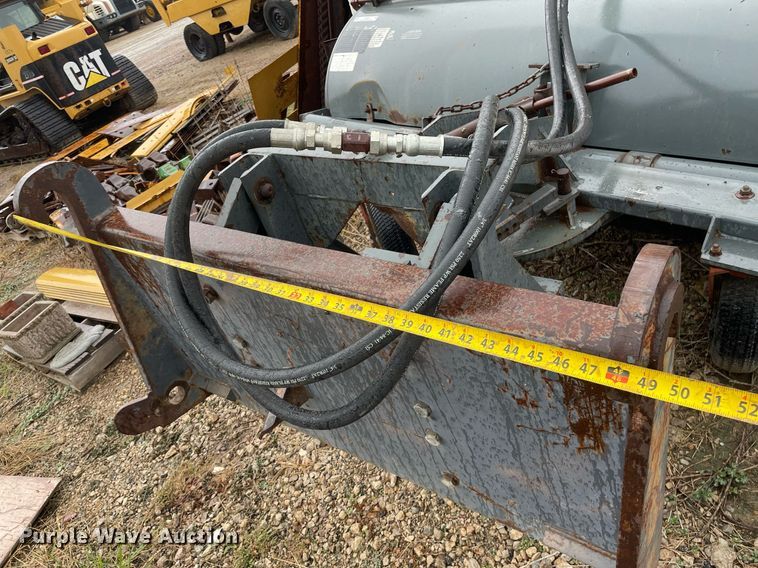 image for item JE9409 Broom