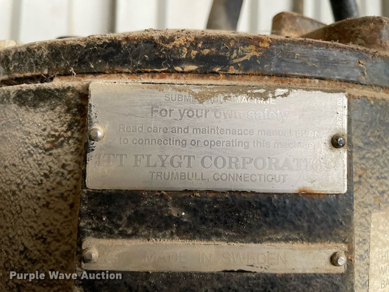 image for item JE9412 Flygt  water pump