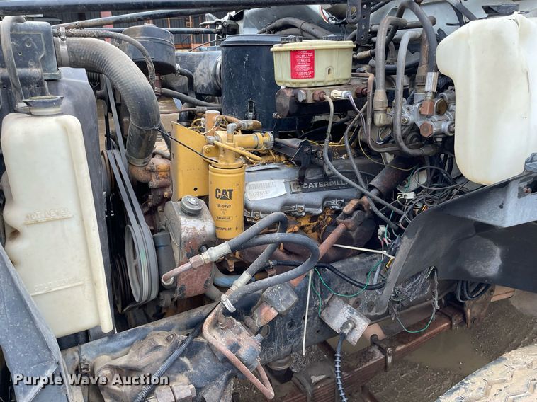 image for item JE9422 1987 Ford F7000  fuel truck