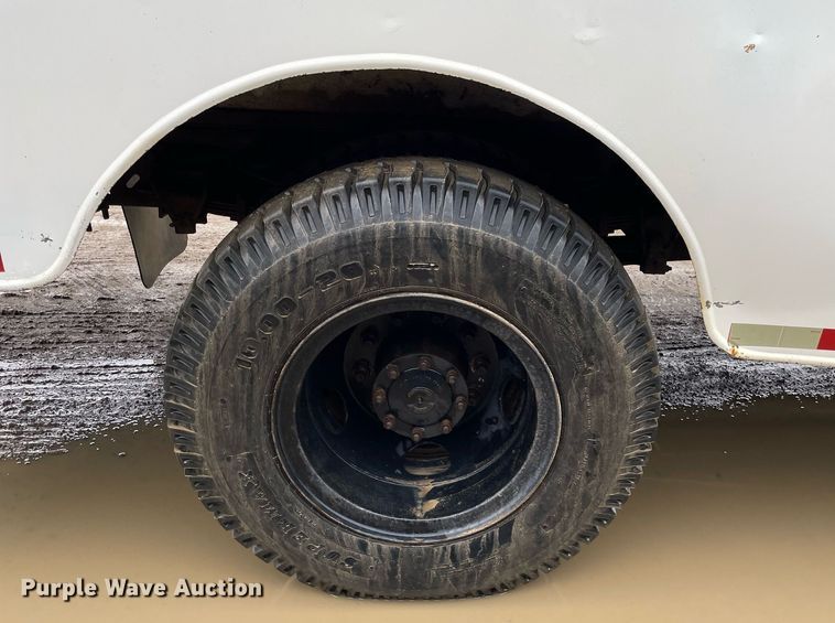 image for item JE9422 1987 Ford F7000  fuel truck