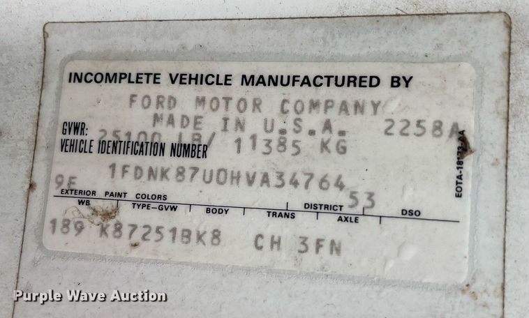image for item JE9422 1987 Ford F7000  fuel truck