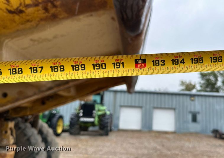 image for item JE9423 1980 Caterpillar 769C  haul truck