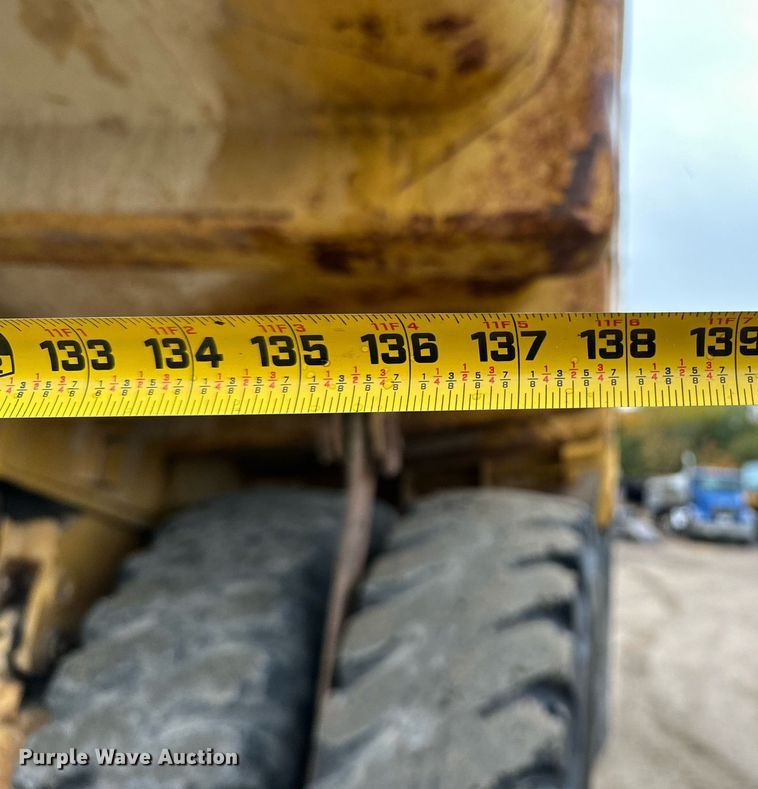 image for item JE9423 1980 Caterpillar 769C  haul truck