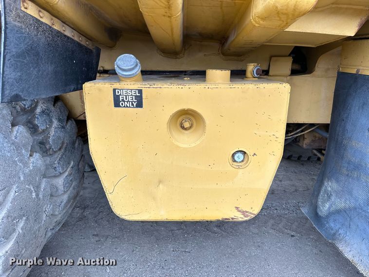 image for item JE9423 1980 Caterpillar 769C  haul truck