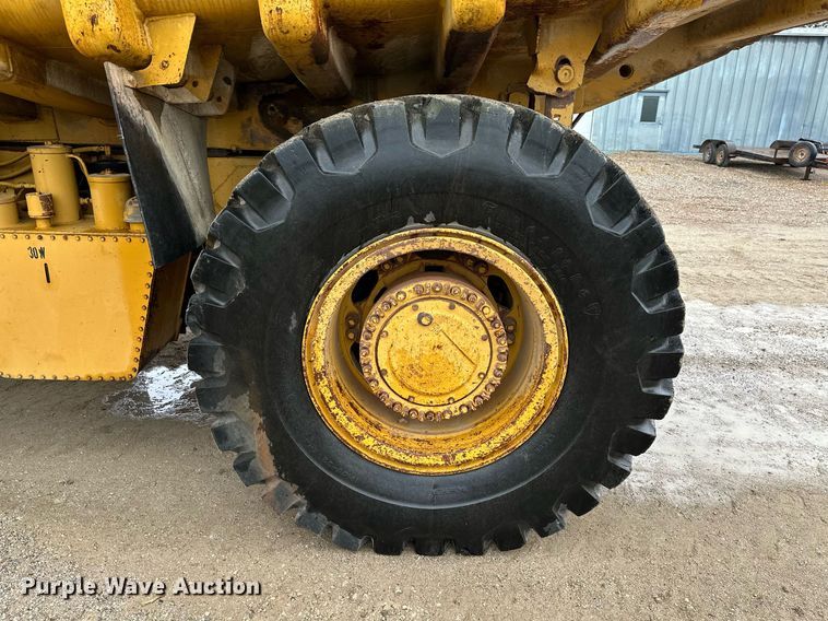 image for item JE9423 1980 Caterpillar 769C  haul truck