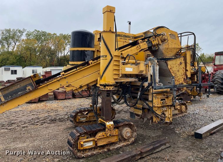 image for item JE9424 1996 Gomaco GT3600  slipform paver