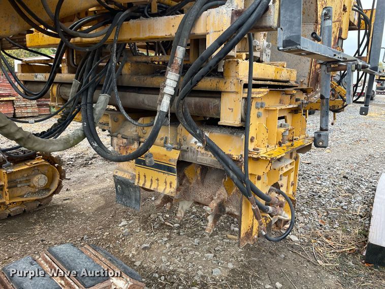 image for item JE9424 1996 Gomaco GT3600  slipform paver