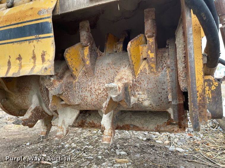 image for item JE9424 1996 Gomaco GT3600  slipform paver