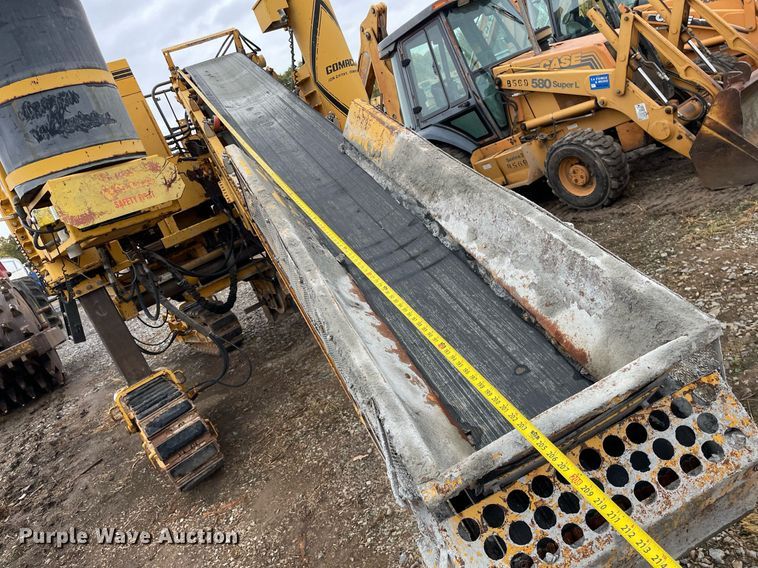 image for item JE9424 1996 Gomaco GT3600  slipform paver