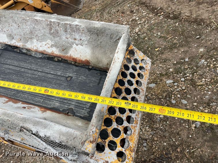 image for item JE9424 1996 Gomaco GT3600  slipform paver