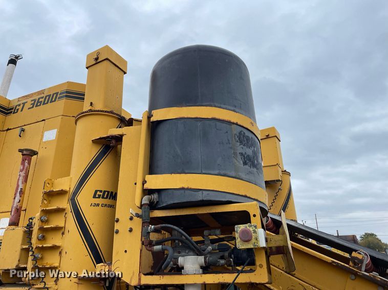 image for item JE9424 1996 Gomaco GT3600  slipform paver