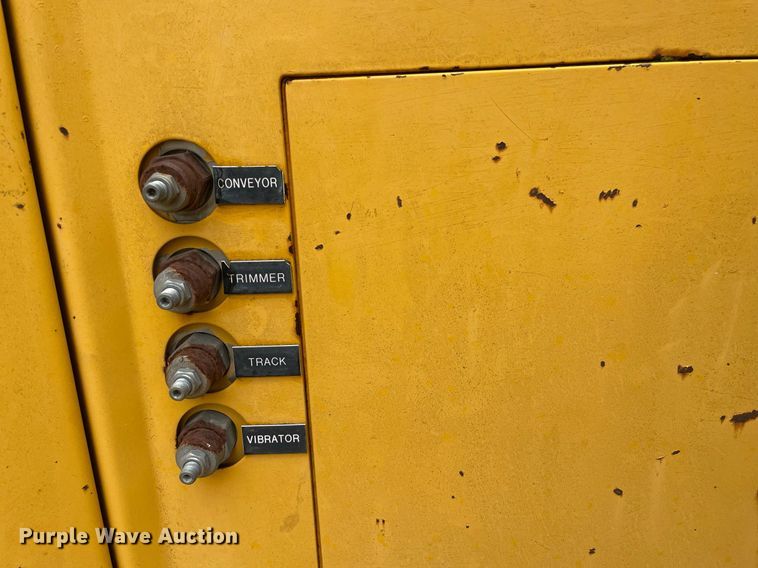 image for item JE9424 1996 Gomaco GT3600  slipform paver