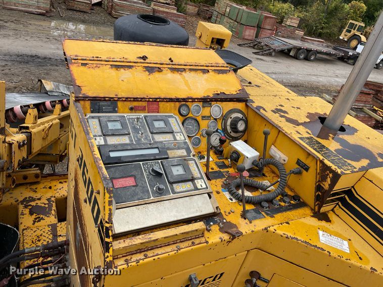 image for item JE9424 1996 Gomaco GT3600  slipform paver