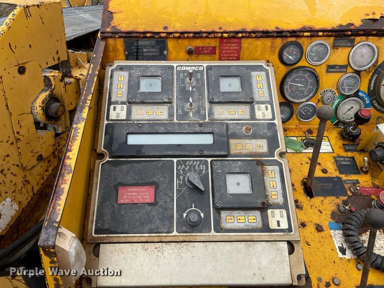 image for item JE9424 1996 Gomaco GT3600  slipform paver