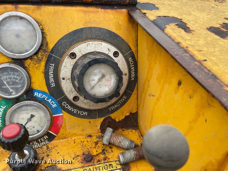 image for item JE9424 1996 Gomaco GT3600  slipform paver