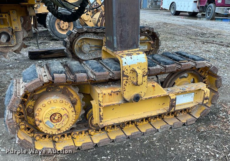 image for item JE9424 1996 Gomaco GT3600  slipform paver