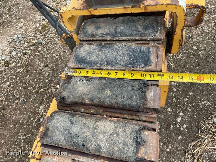 image for item JE9424 1996 Gomaco GT3600  slipform paver