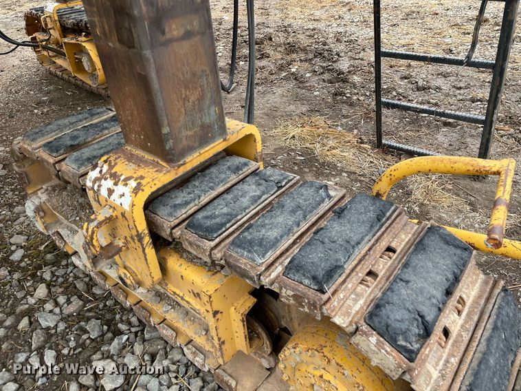 image for item JE9424 1996 Gomaco GT3600  slipform paver