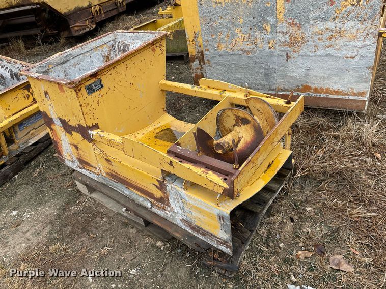 image for item JE9424 1996 Gomaco GT3600  slipform paver