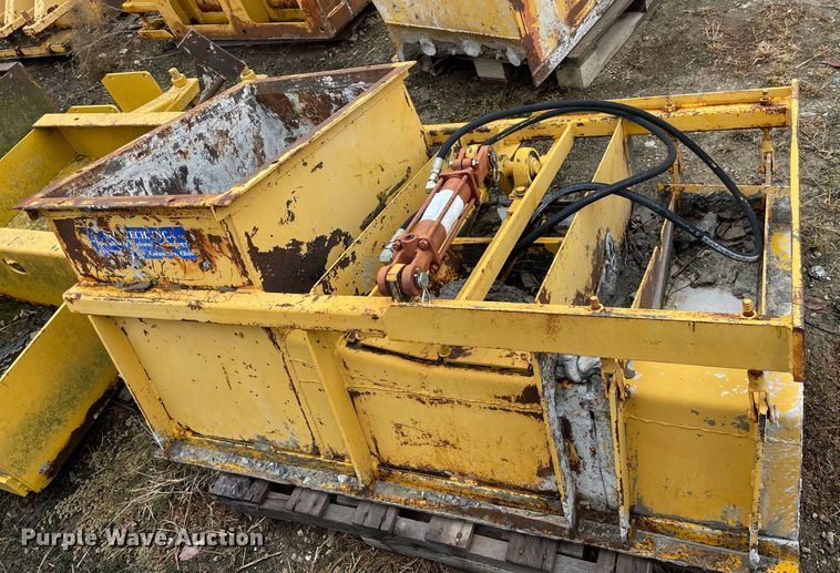 image for item JE9424 1996 Gomaco GT3600  slipform paver