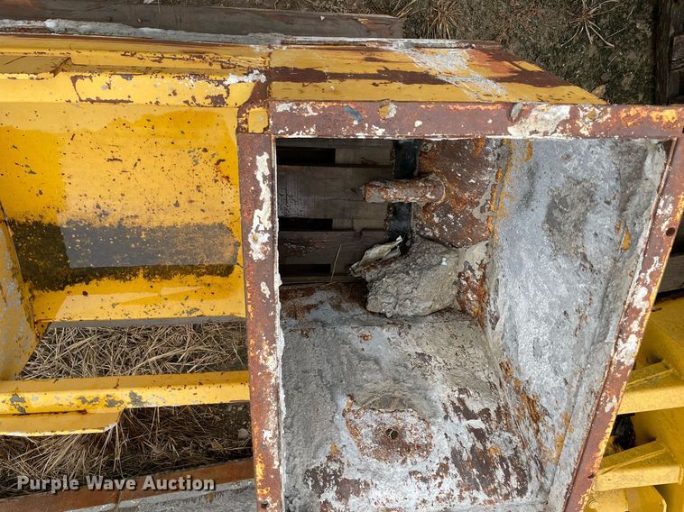 image for item JE9424 1996 Gomaco GT3600  slipform paver