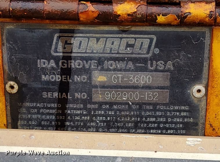 image for item JE9424 1996 Gomaco GT3600  slipform paver