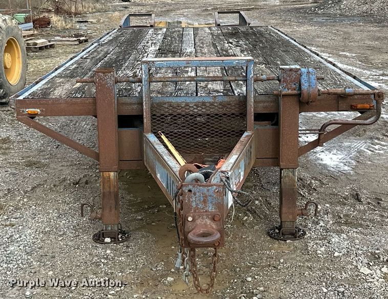 image for item JE9425 1992 Blair Trailers  equipment trailer