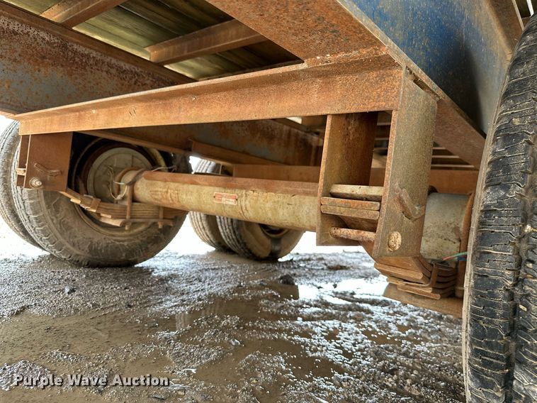 image for item JE9425 1992 Blair Trailers  equipment trailer