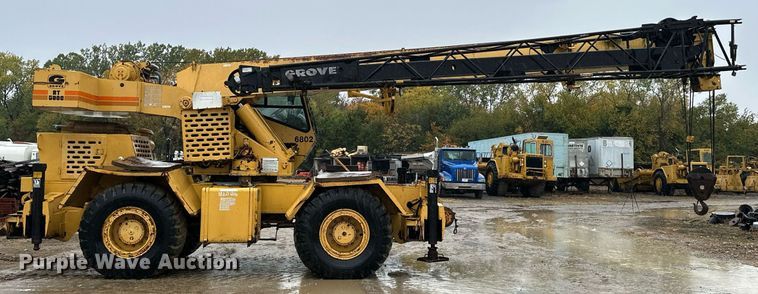 image for item JE9426 1990 Grove RT528C  crane