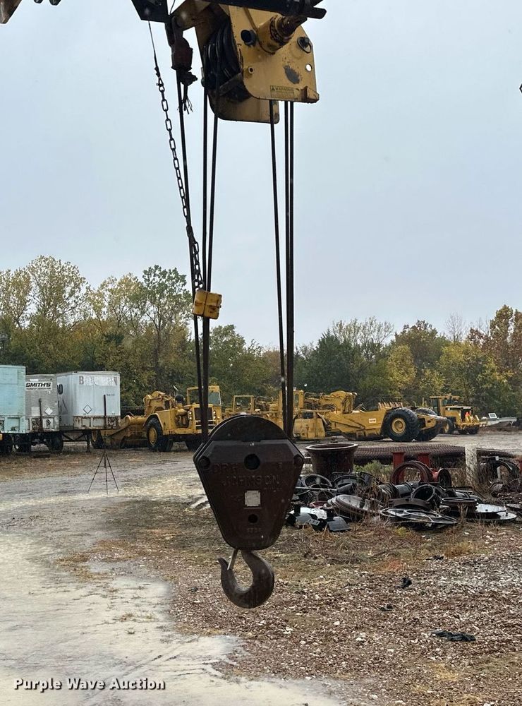 image for item JE9426 1990 Grove RT528C  crane