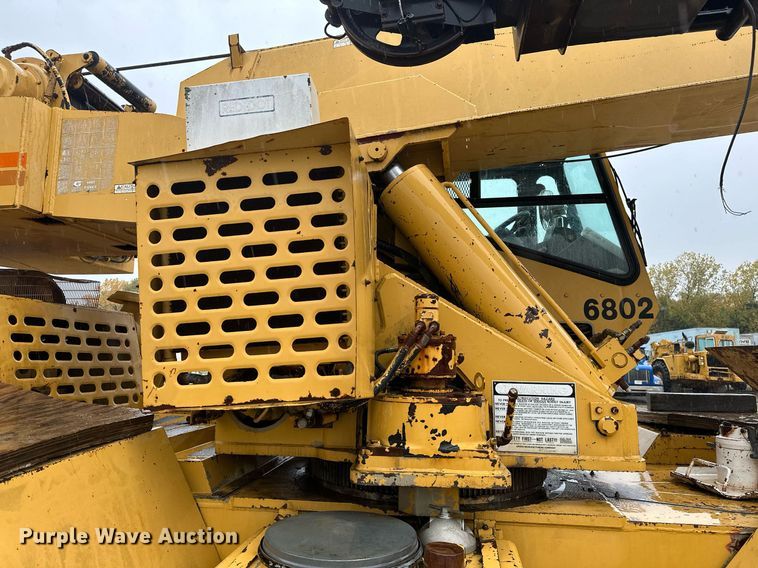 image for item JE9426 1990 Grove RT528C  crane