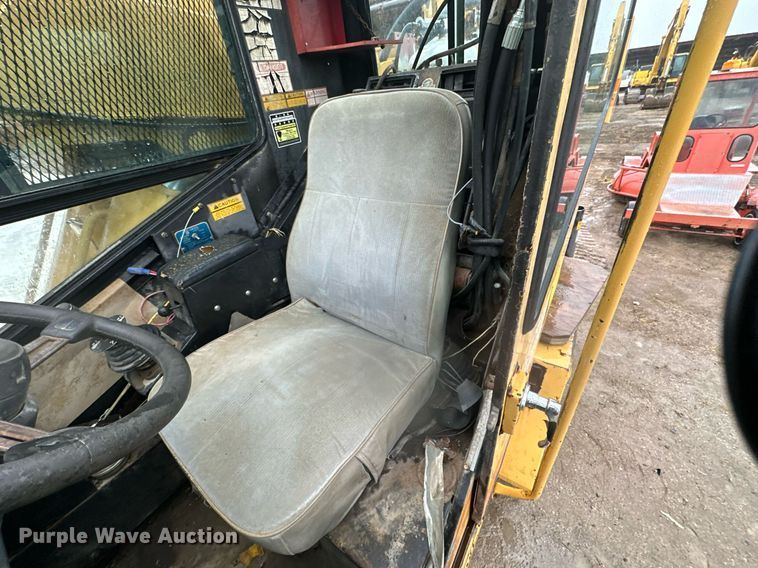 image for item JE9426 1990 Grove RT528C  crane