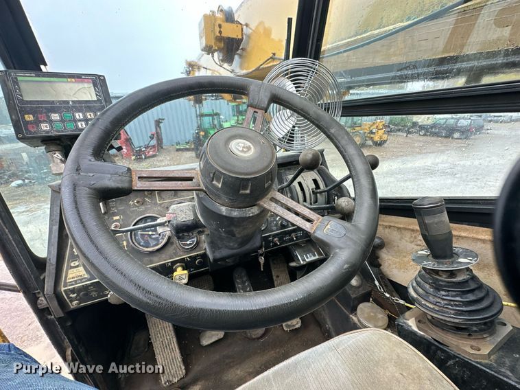 image for item JE9426 1990 Grove RT528C  crane