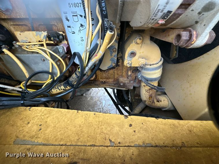 image for item JE9426 1990 Grove RT528C  crane