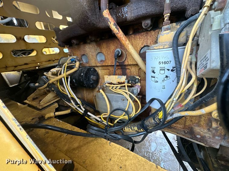 image for item JE9426 1990 Grove RT528C  crane