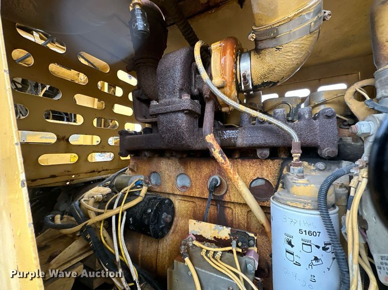 image for item JE9426 1990 Grove RT528C  crane