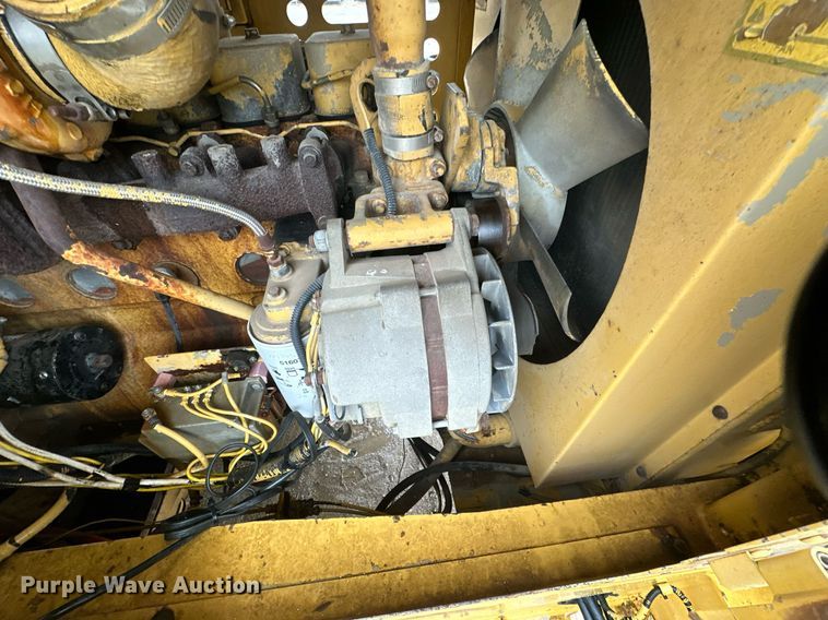 image for item JE9426 1990 Grove RT528C  crane