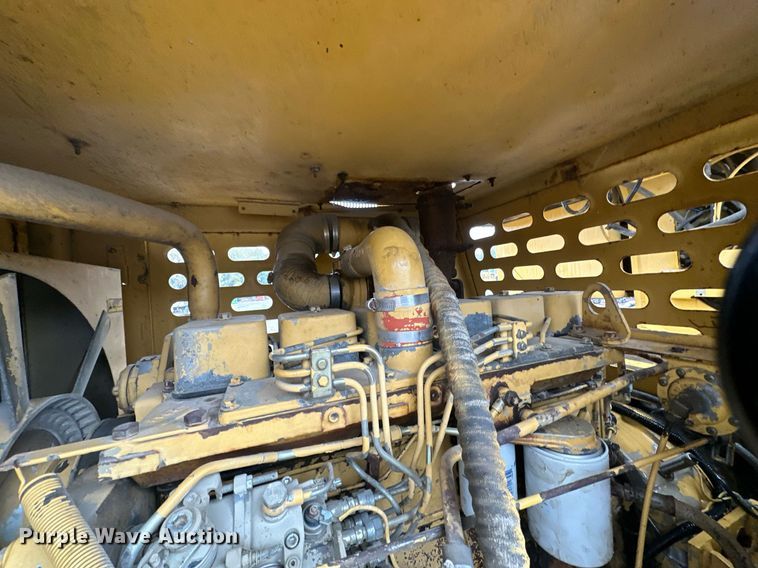 image for item JE9426 1990 Grove RT528C  crane