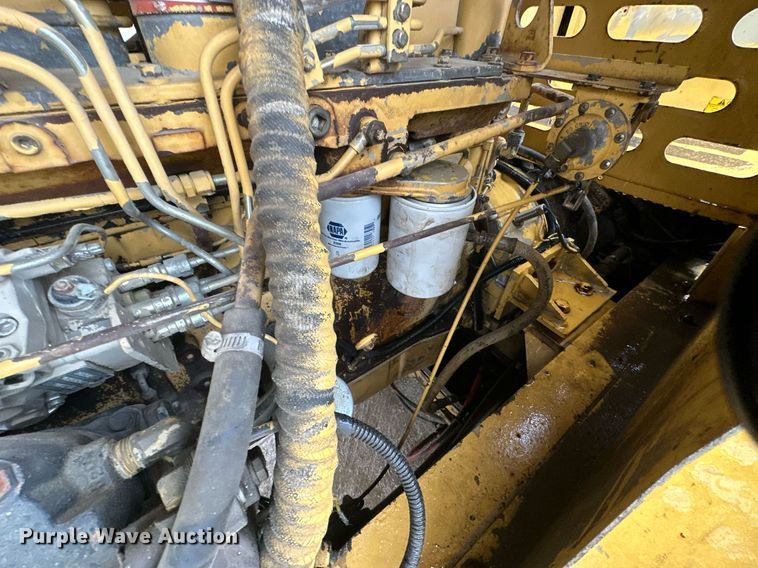 image for item JE9426 1990 Grove RT528C  crane