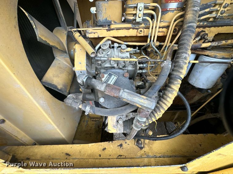 image for item JE9426 1990 Grove RT528C  crane