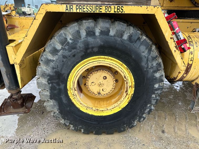 image for item JE9426 1990 Grove RT528C  crane